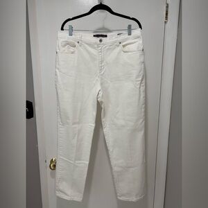 Gloria Vanderbilt Amanda White Denim Jeans Size 14 Short